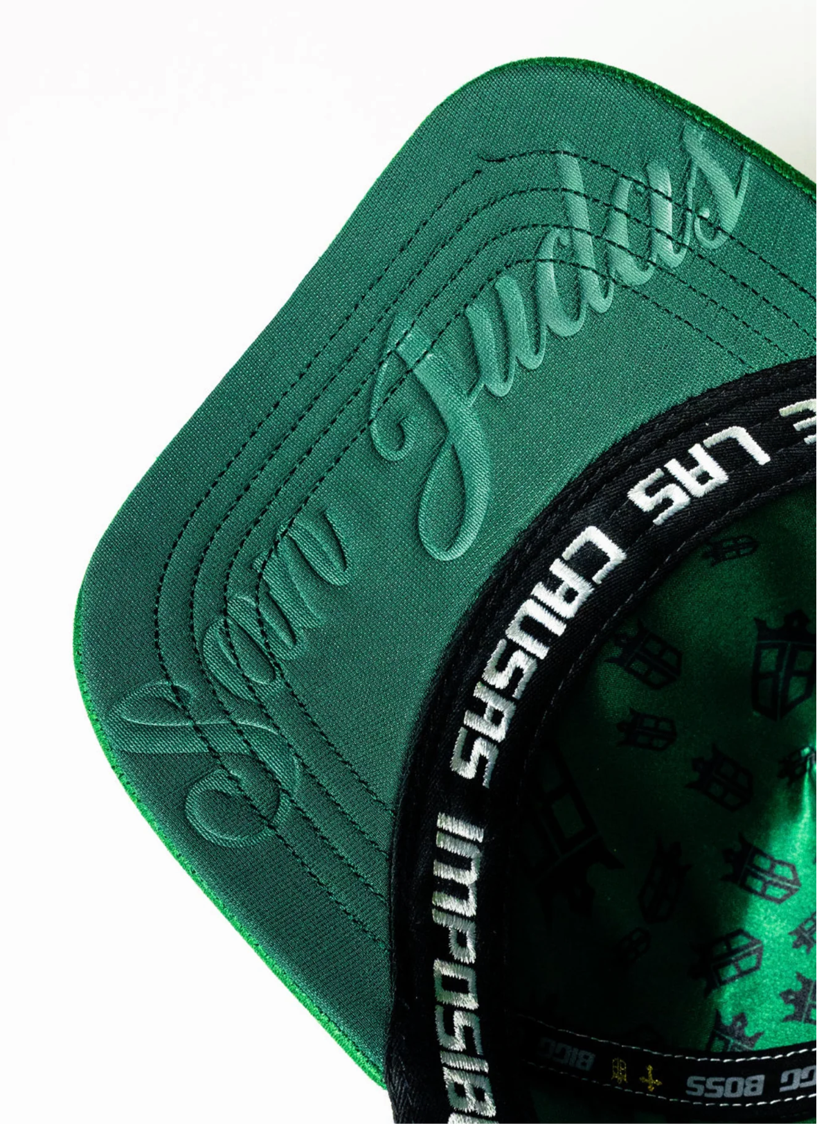 White Bigg Boss San Judas