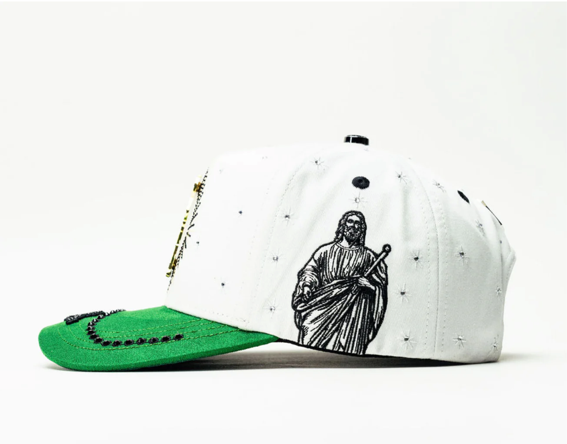 White Bigg Boss San Judas